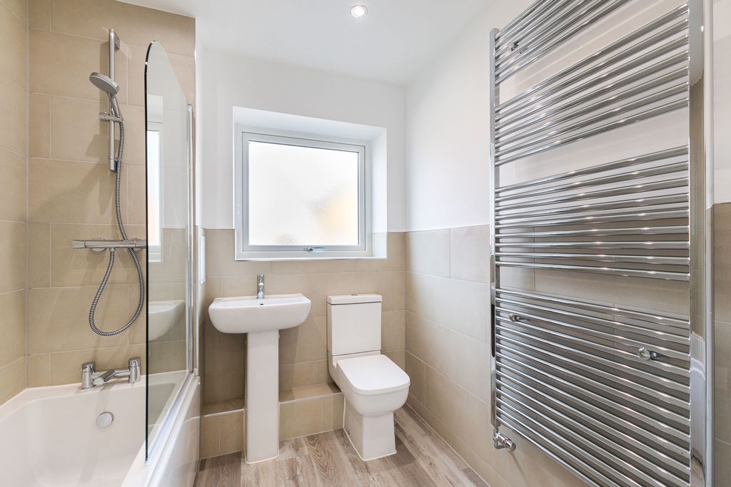 Additional image 4 of 1 bed flat for saleDovehouse Orchard, Houghton Regis, Dunstable LU5