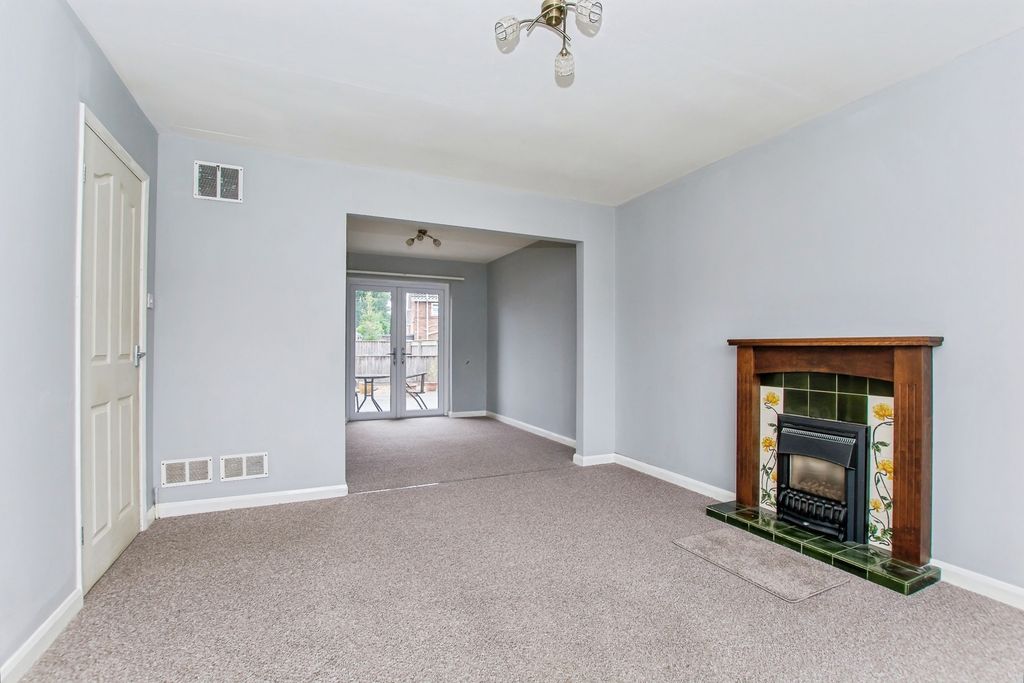Property photo 2 of 17 Photo