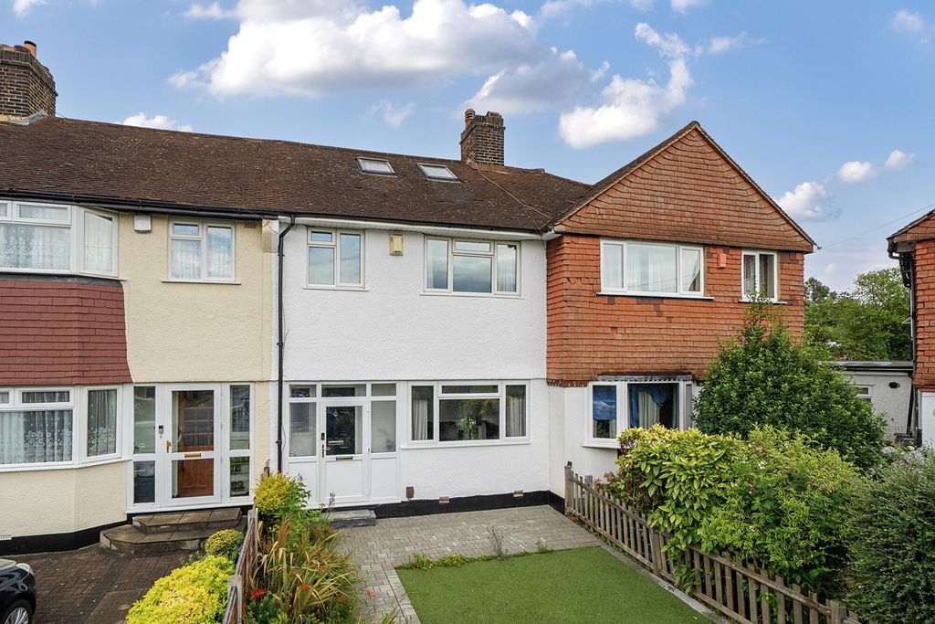 Property photo 1 of 19 External