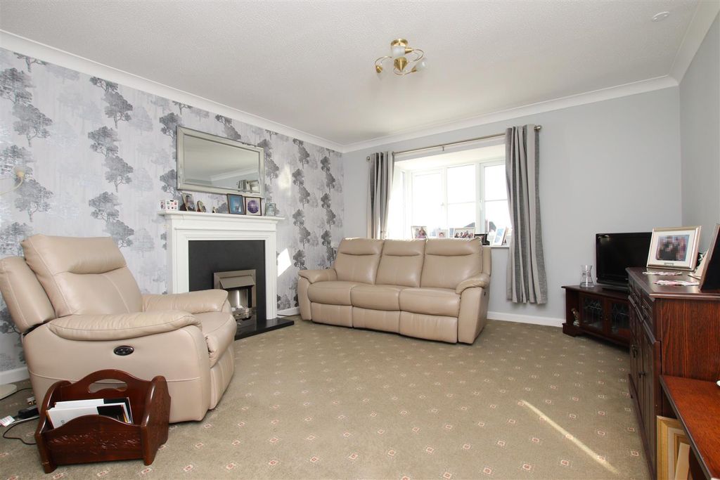 Property photo 2 of 7 Living Room.Jpg