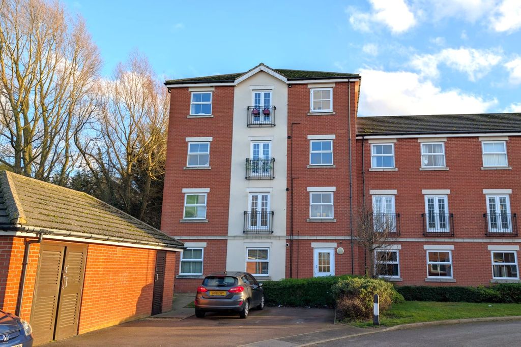 Property photo 1 of 19