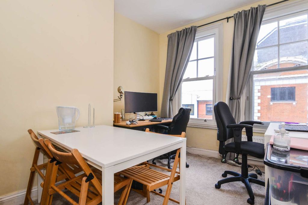 Property photo 2 of 7