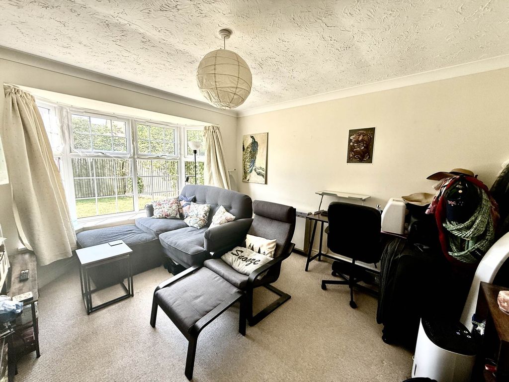 Property photo 3 of 7