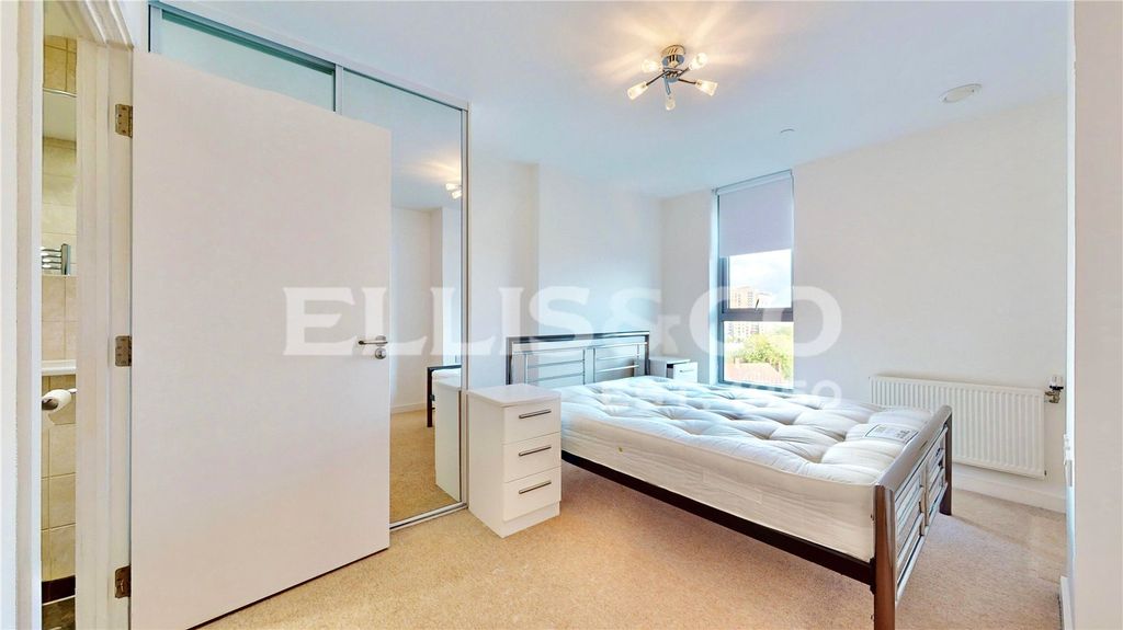 Property photo 2 of 30 Picture No. 27