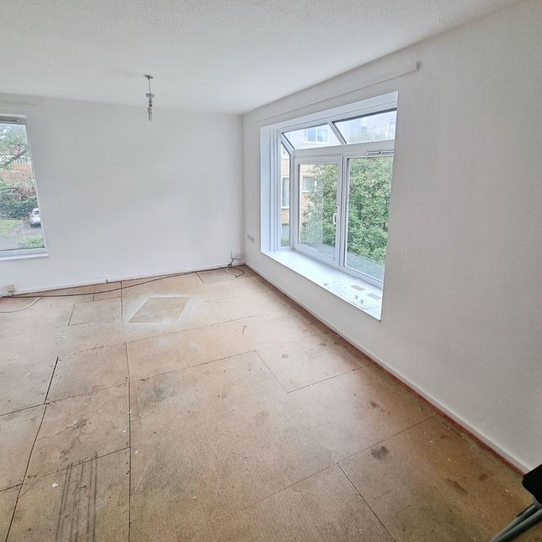 Property photo 2 of 6 Pbox-Img.Jpg