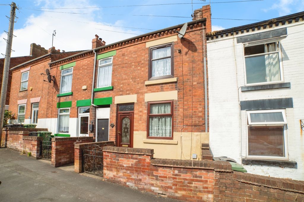 Property photo 2 of 17