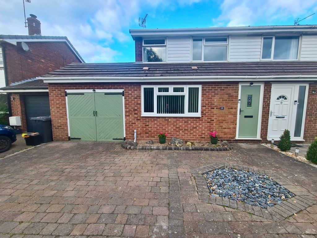 Property photo 1 of 30
