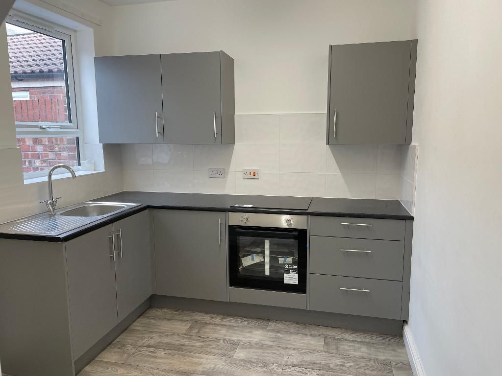Property photo 3 of 7 Kitchen