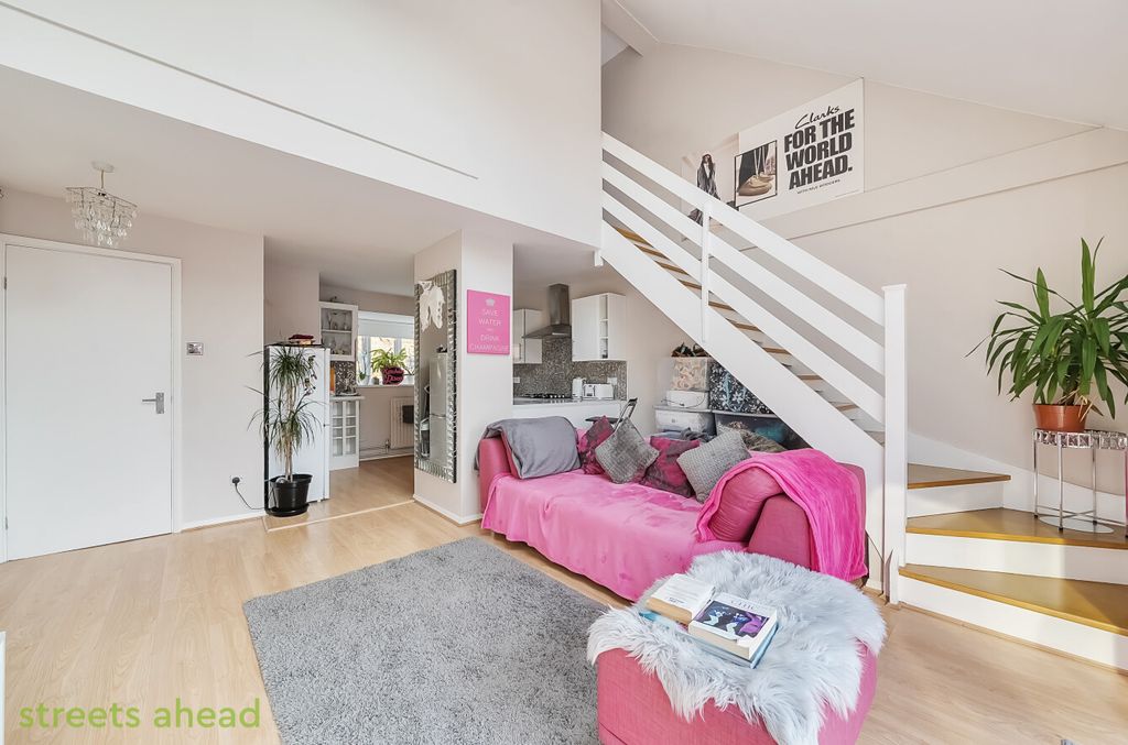 Property photo 1 of 11 47d1B6A2-1110-4d1...