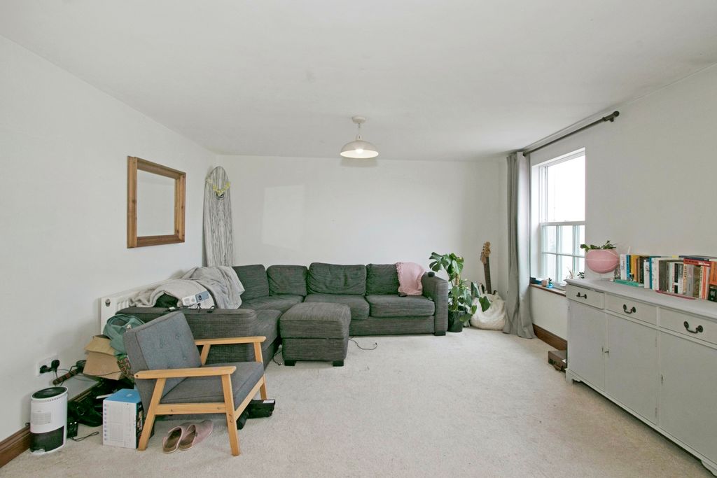 Property photo 3 of 17 Photography