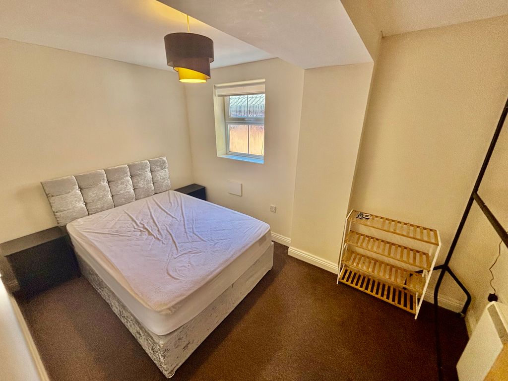 Property photo 3 of 5