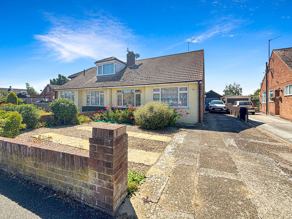 Property photo 2 of 11