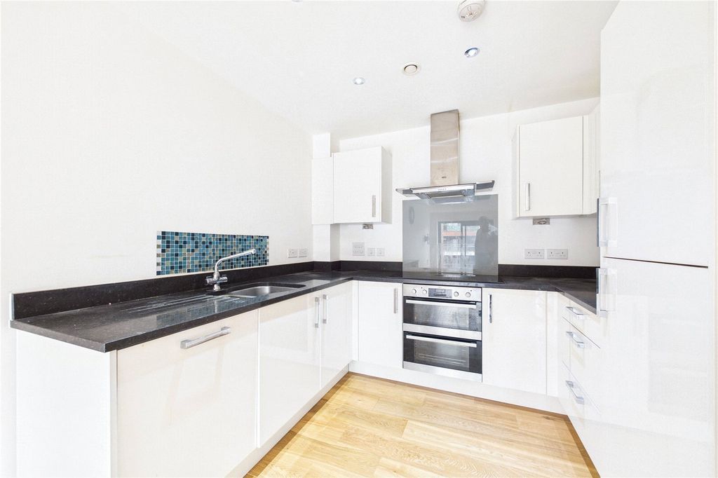 Property photo 2 of 11 Picture No. 04