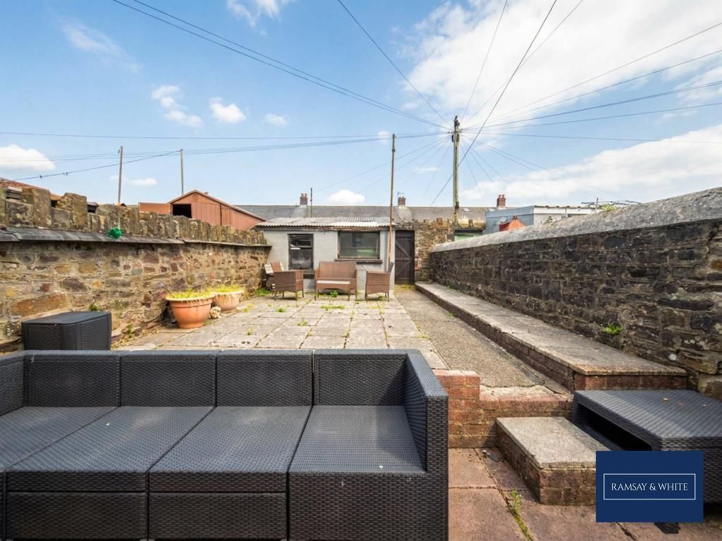Property photo 2 of 15