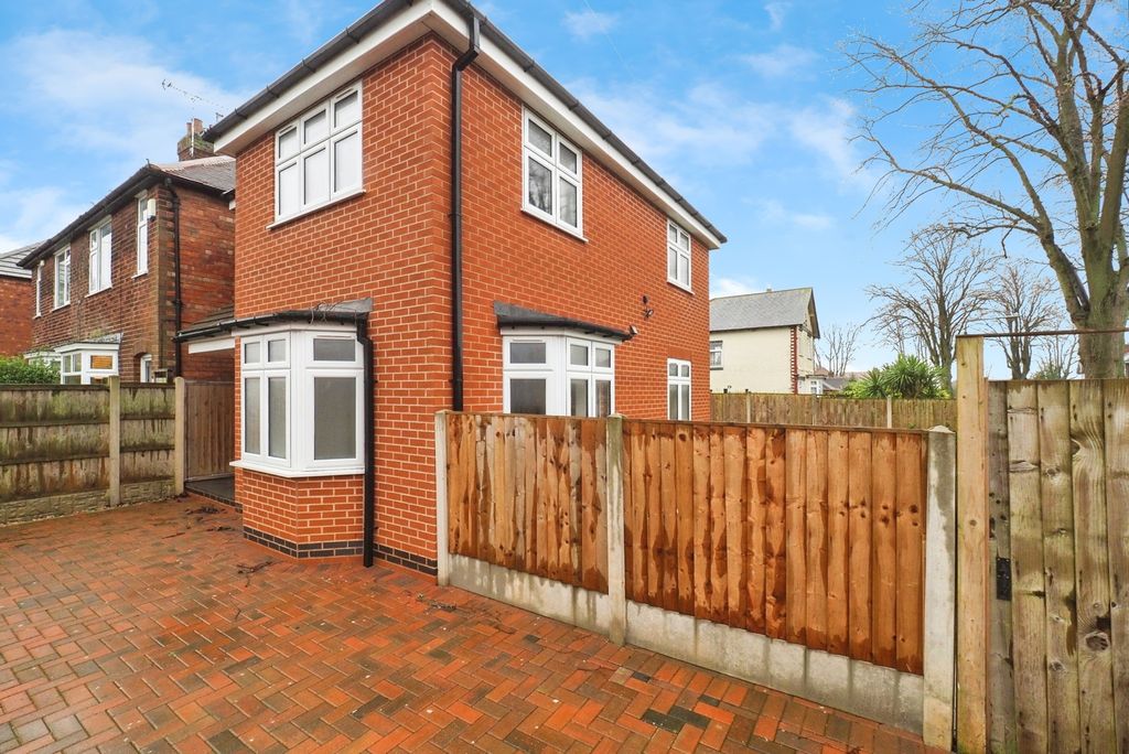 Property photo 1 of 18 Pbox-Img.Jpg