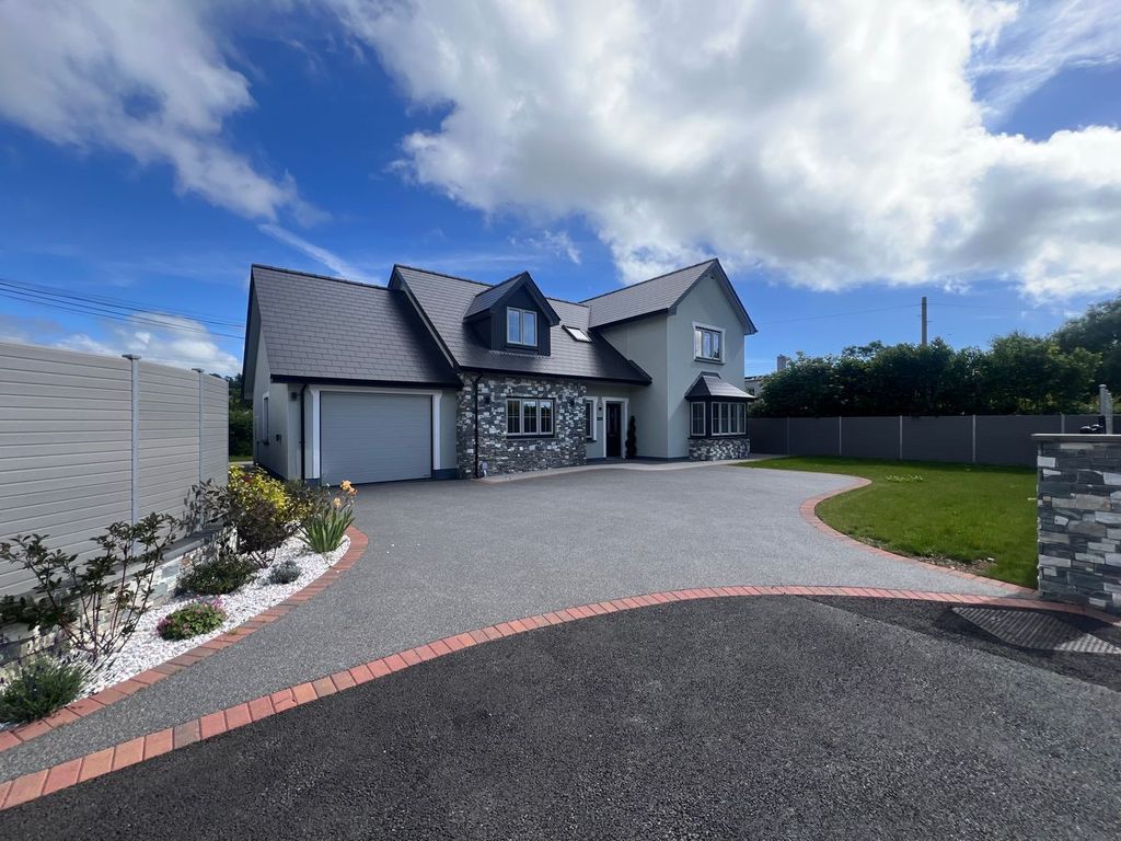 Property photo 1 of 37