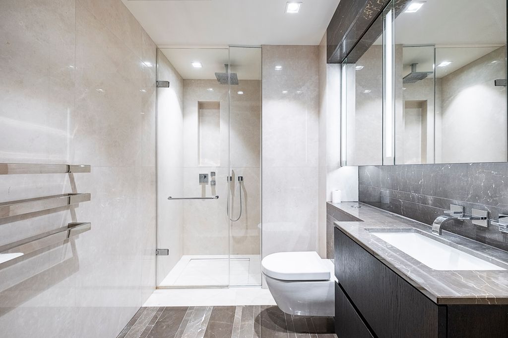 Property photo 3 of 10 51-Balmoral-House-001.Jpg