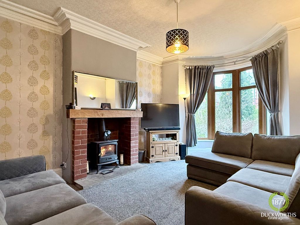 Property photo 3 of 37