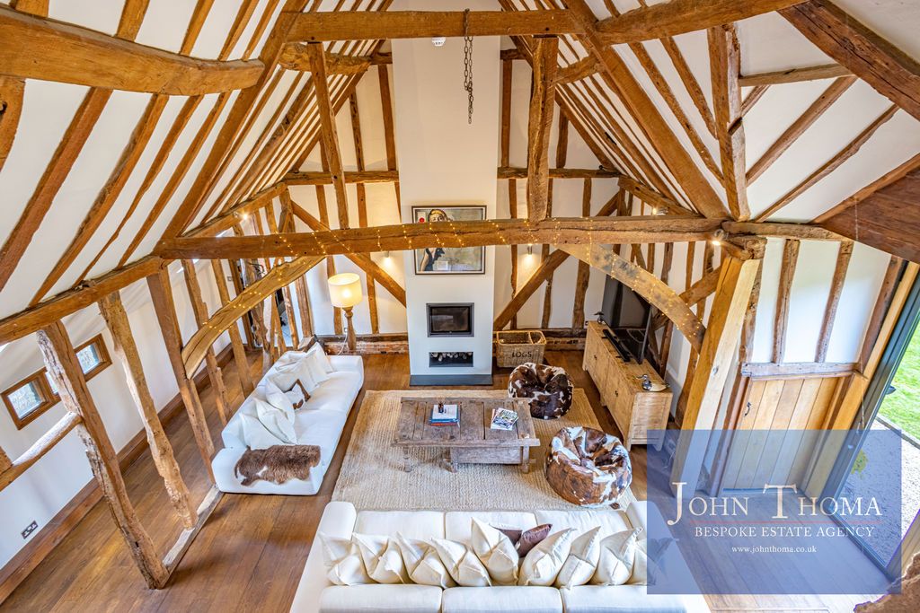 Additional image 11 of 6 bed property to rentMarshalls Barn, Woodside, Epping CM16
