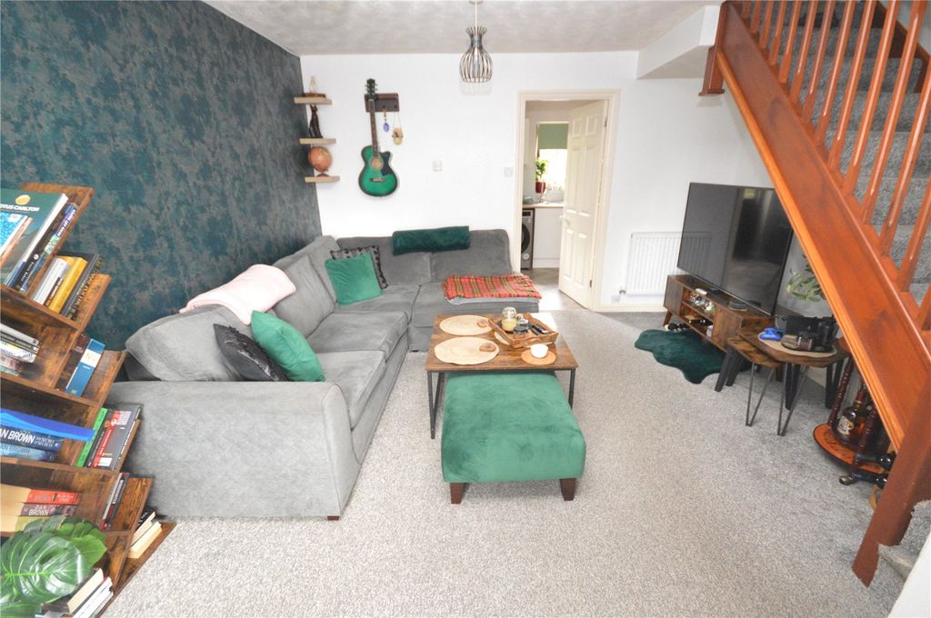 Property photo 2 of 10 Picture No. 15