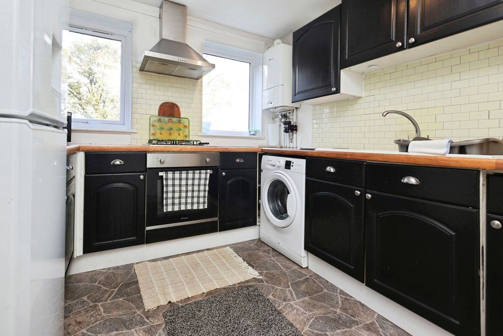 Property photo 2 of 15 Pbox-Img.Jpg