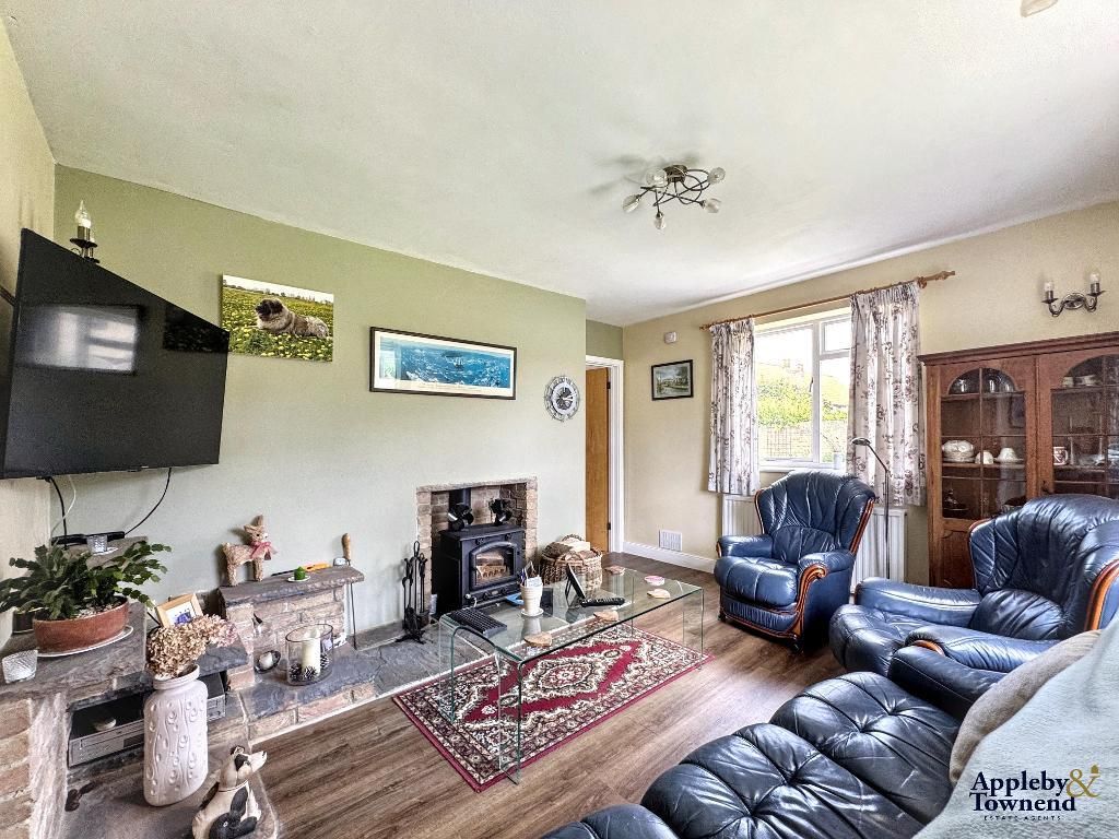 Property photo 3 of 25