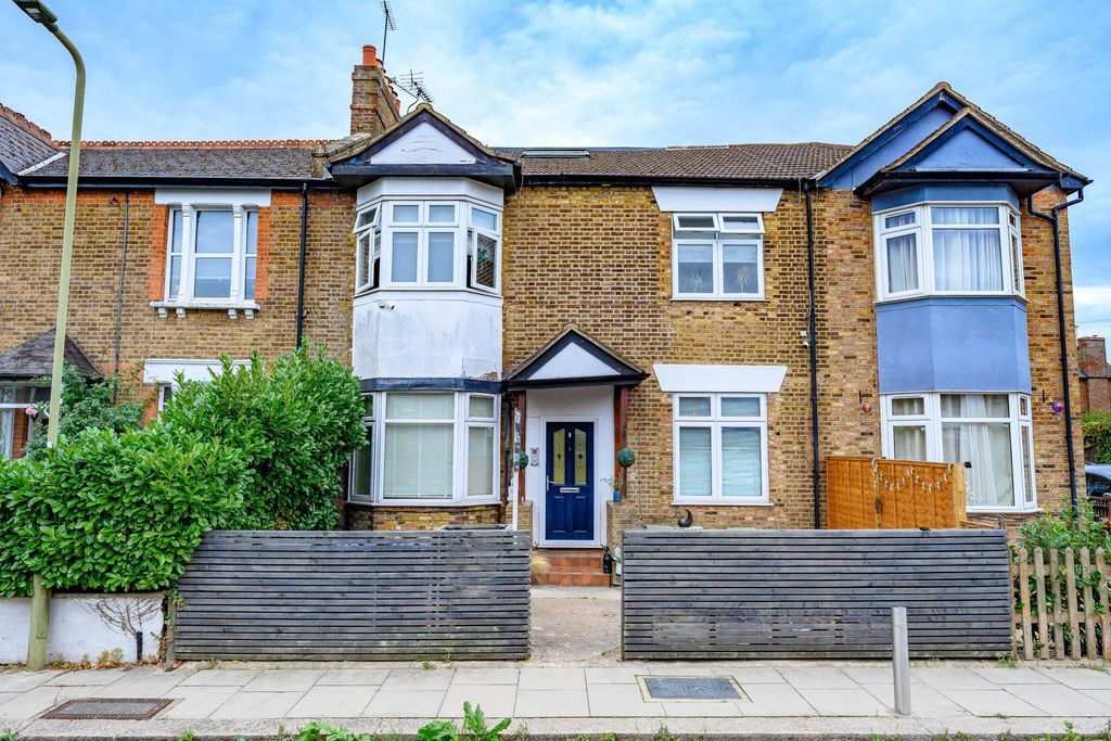 Property photo 1 of 17 Front