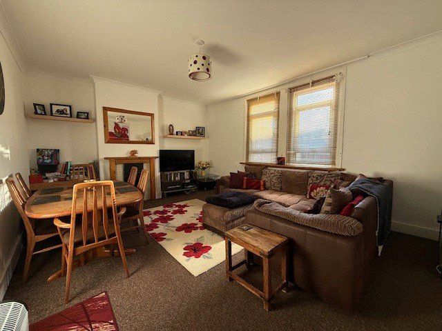 Property photo 2 of 12 Picture No. 15