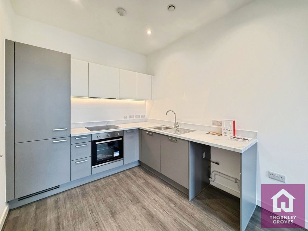 Property photo 2 of 15 Pbox-Img.Jpg