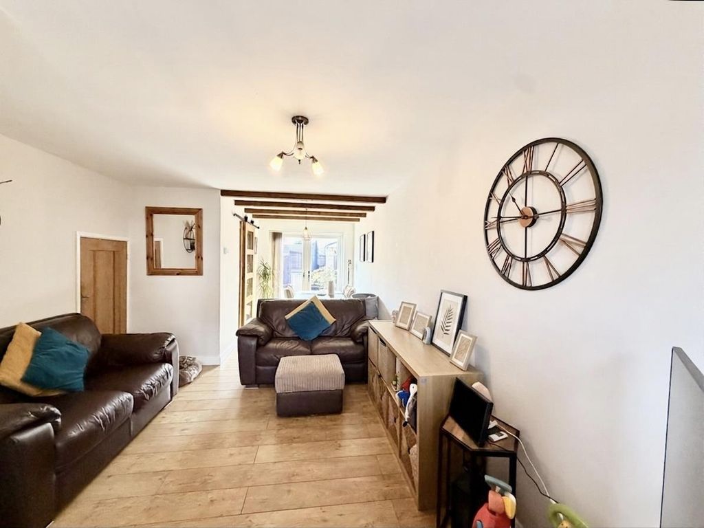 Property photo 3 of 19 3