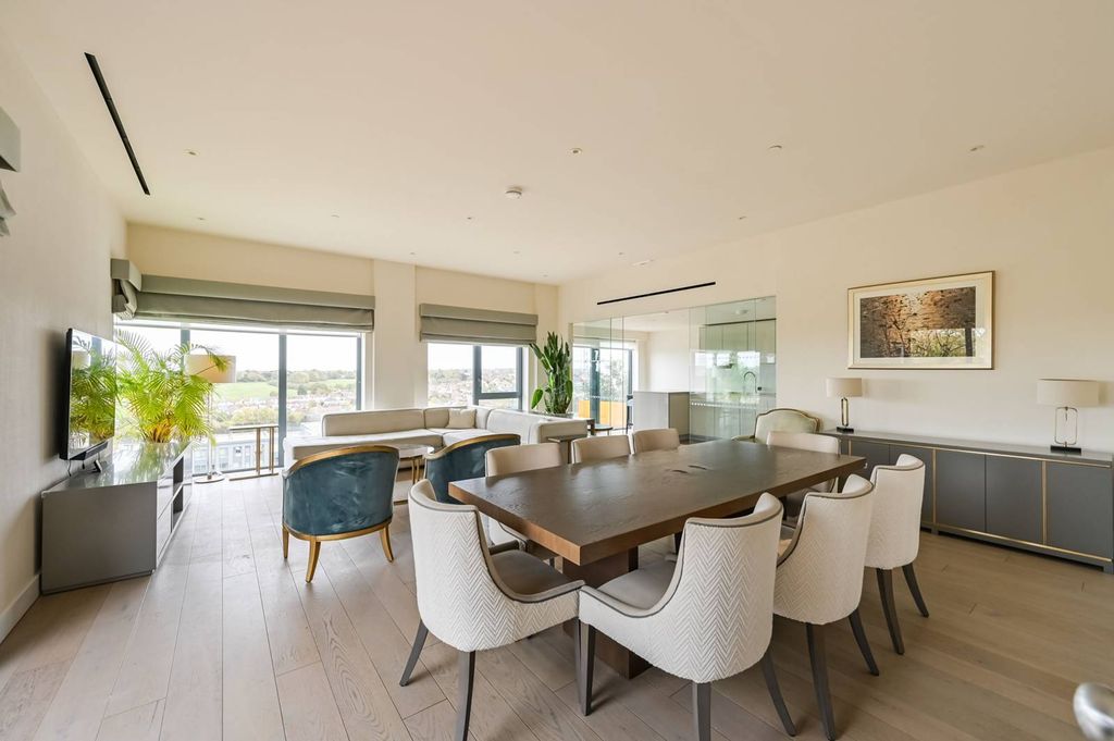 Property photo 1 of 54