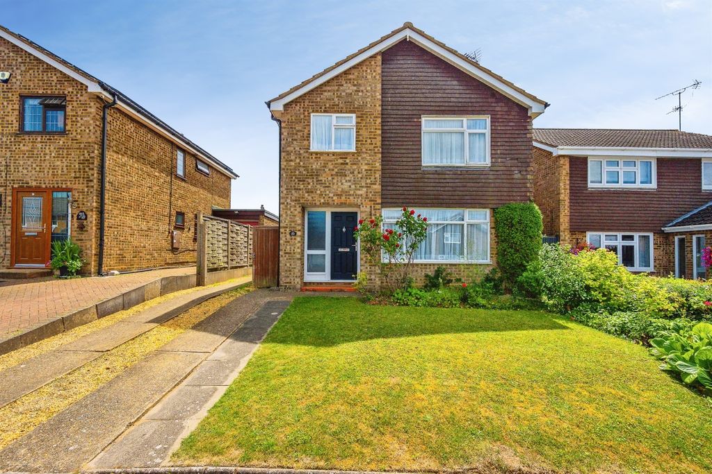 Property photo 1 of 18