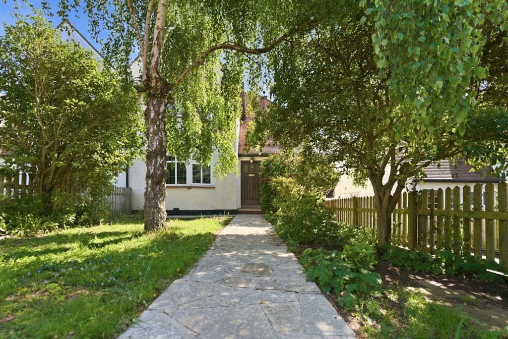 Property photo 2 of 47