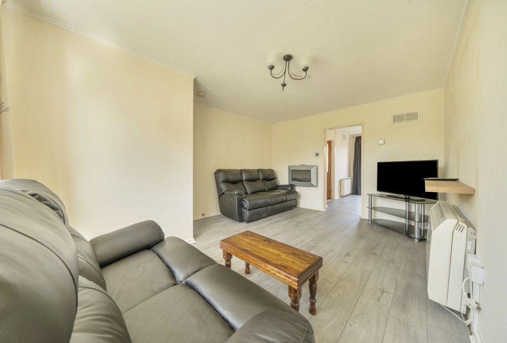 Property photo 3 of 9 1452044-11-69F228...