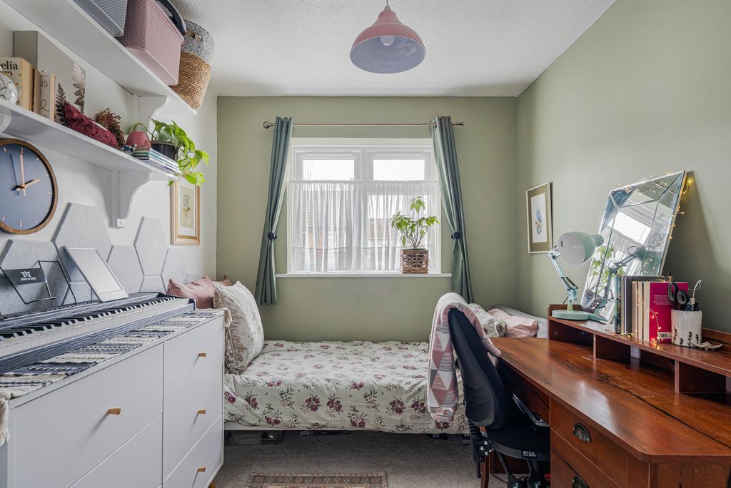 Additional image 6 of 2 bed terraced house for saleMarlborough Close, Oxford OX4