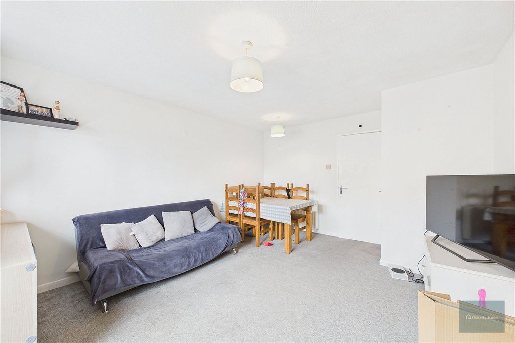 Property photo 3 of 12 Picture No. 07
