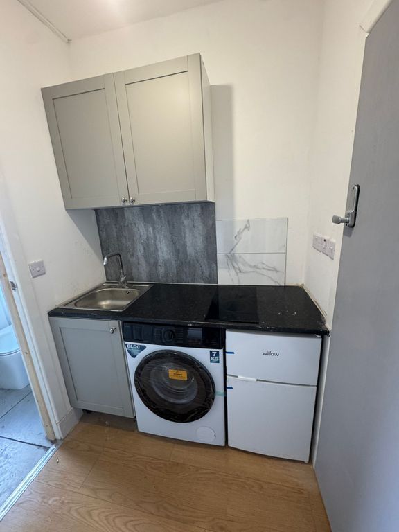 Property photo 3 of 4