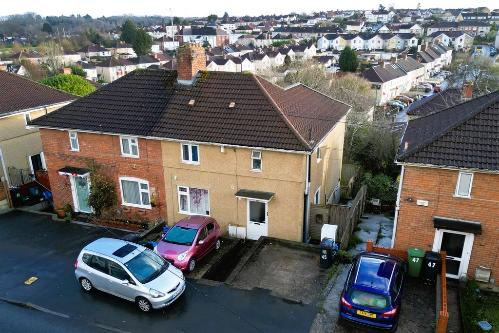 Property photo 1 of 27 45 &amp; 45A, Ponsford Road, Knowle, Bristol Bs4 2Ut |