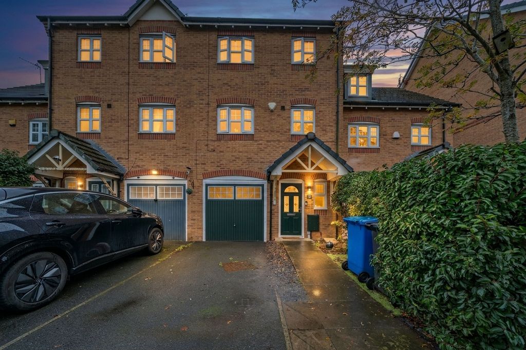 Property photo 2 of 31
