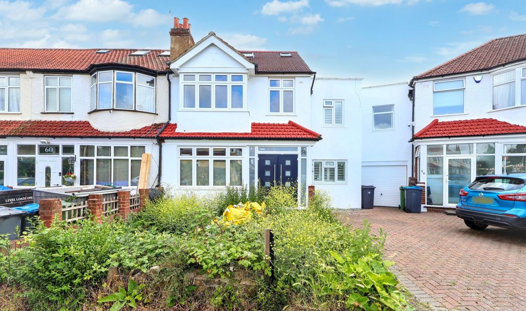 Property photo 1 of 15 58 Ladywood Road, Surbiton, Kt6 7Pd