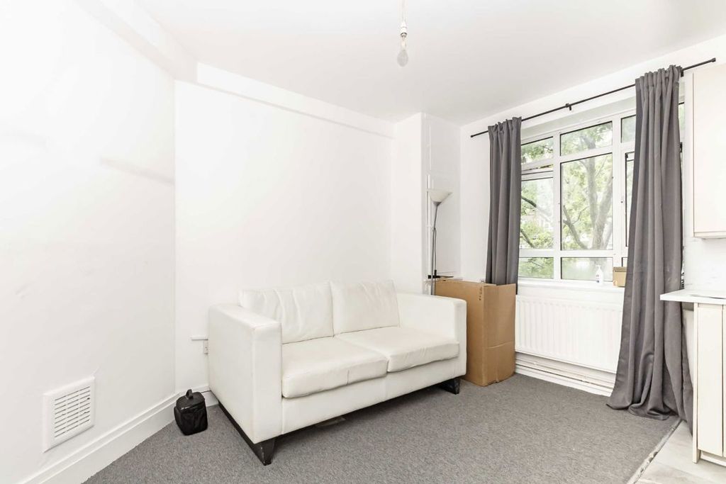 Property photo 2 of 4