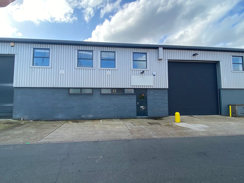 Property photo 3 of 4