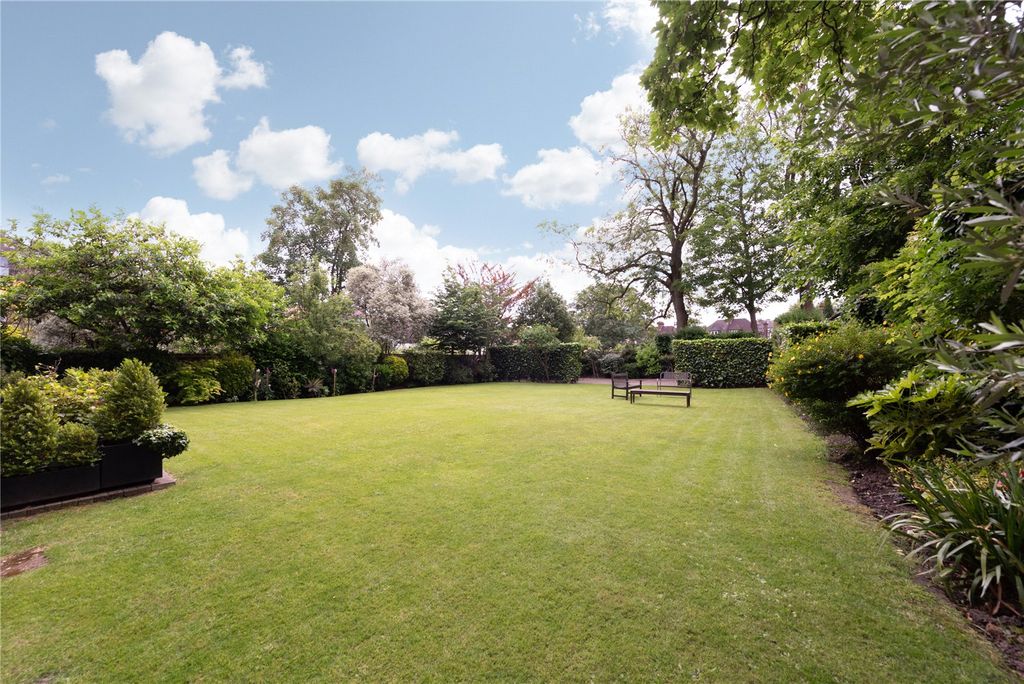 Property photo 2 of 17 Picture No. 18