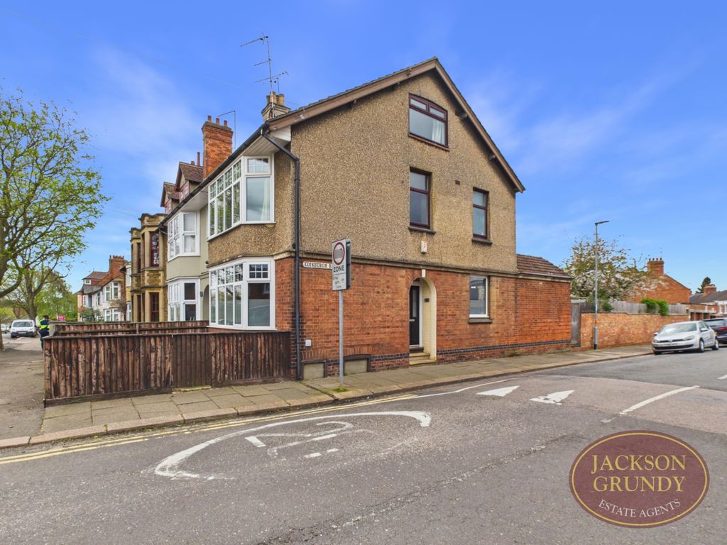 Property photo 1 of 23 Kingsthorpe Grove