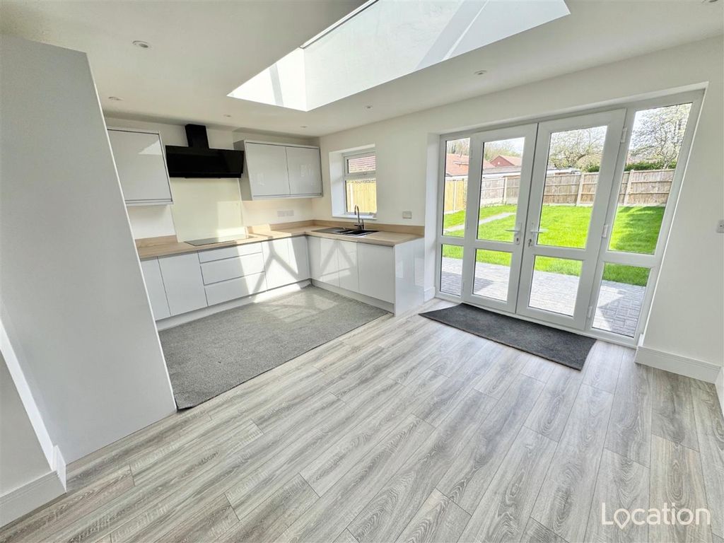 Property photo 3 of 18 Img_8596.Png