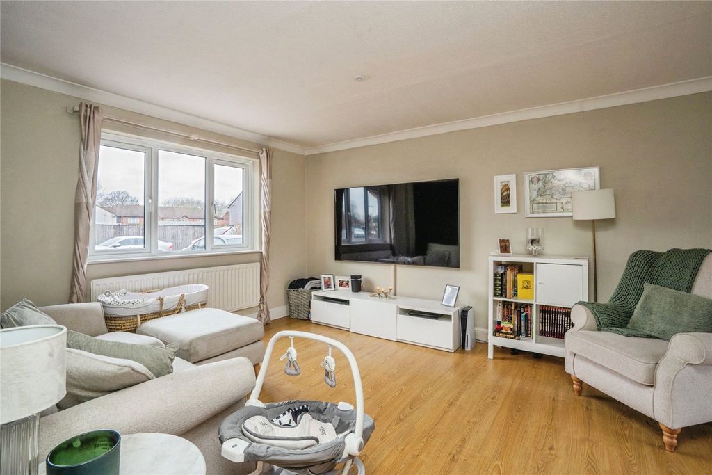 Property photo 3 of 18 Picture No. 24