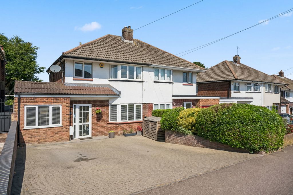 Property photo 1 of 23