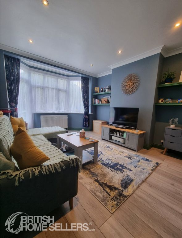 Property photo 2 of 12 Picture No. 07