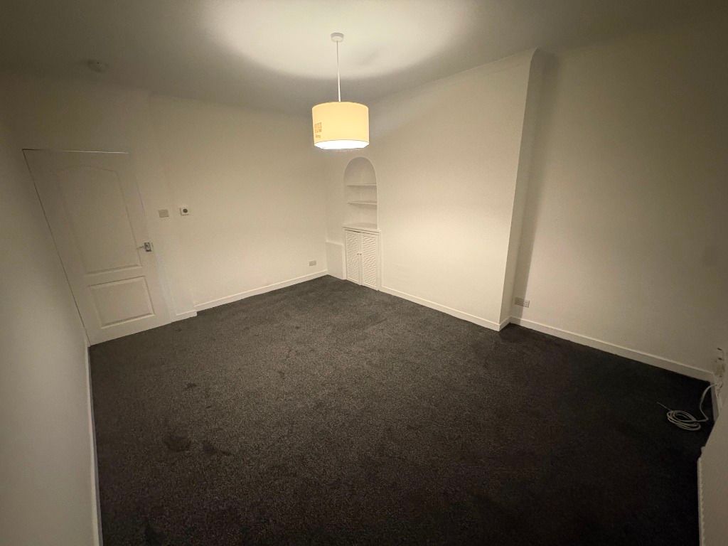 Property photo 3 of 10 Photo 3