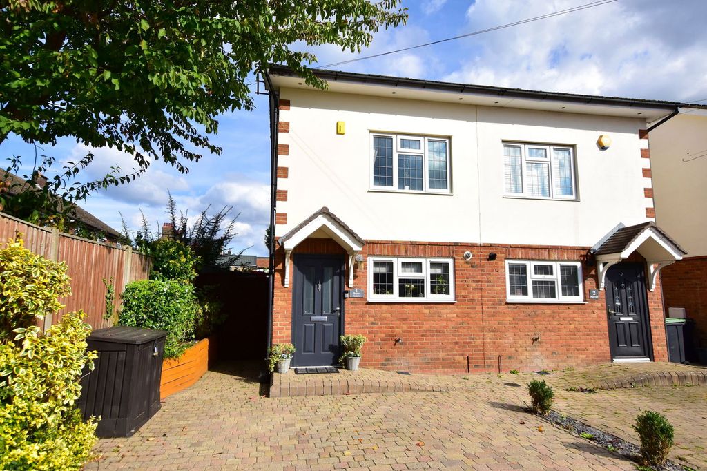 Property photo 1 of 20